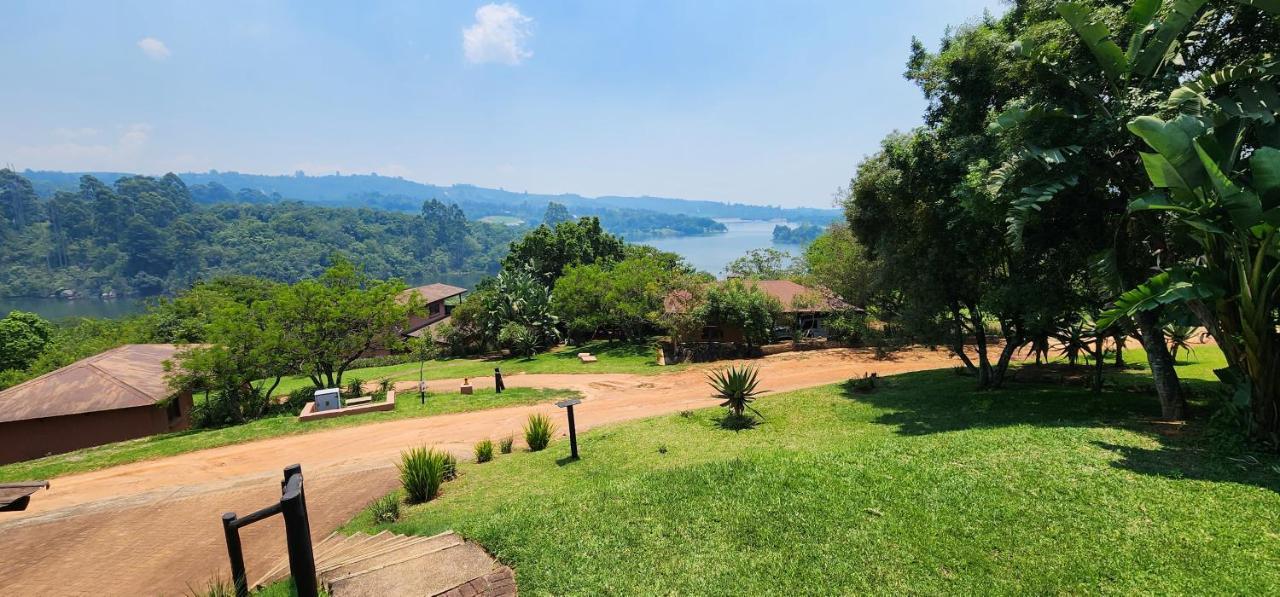 Da Gama Lake Cottages - Coral Tree And Cormorant Cottages White River Dış mekan fotoğraf