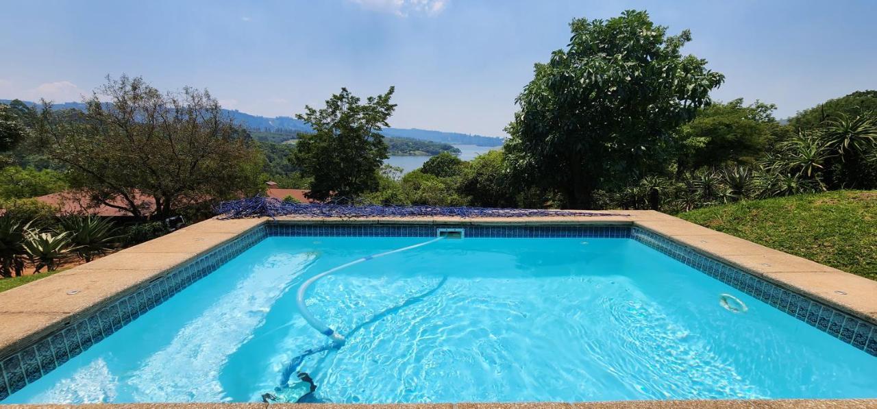 Da Gama Lake Cottages - Coral Tree And Cormorant Cottages White River Dış mekan fotoğraf